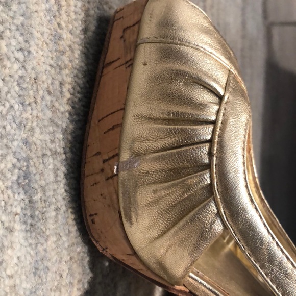 Aldo made in Italy gold peep toe chunky heels 36 - Picture 2 of 6